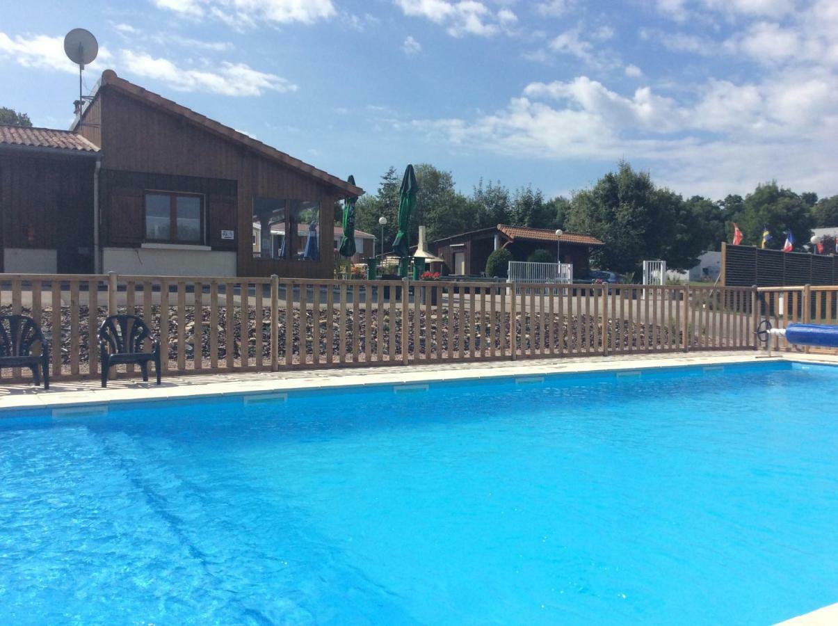 Camping Porte Des Vosges Bulgnéville Zewnętrze zdjęcie